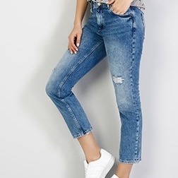COLLIN’S JEANS